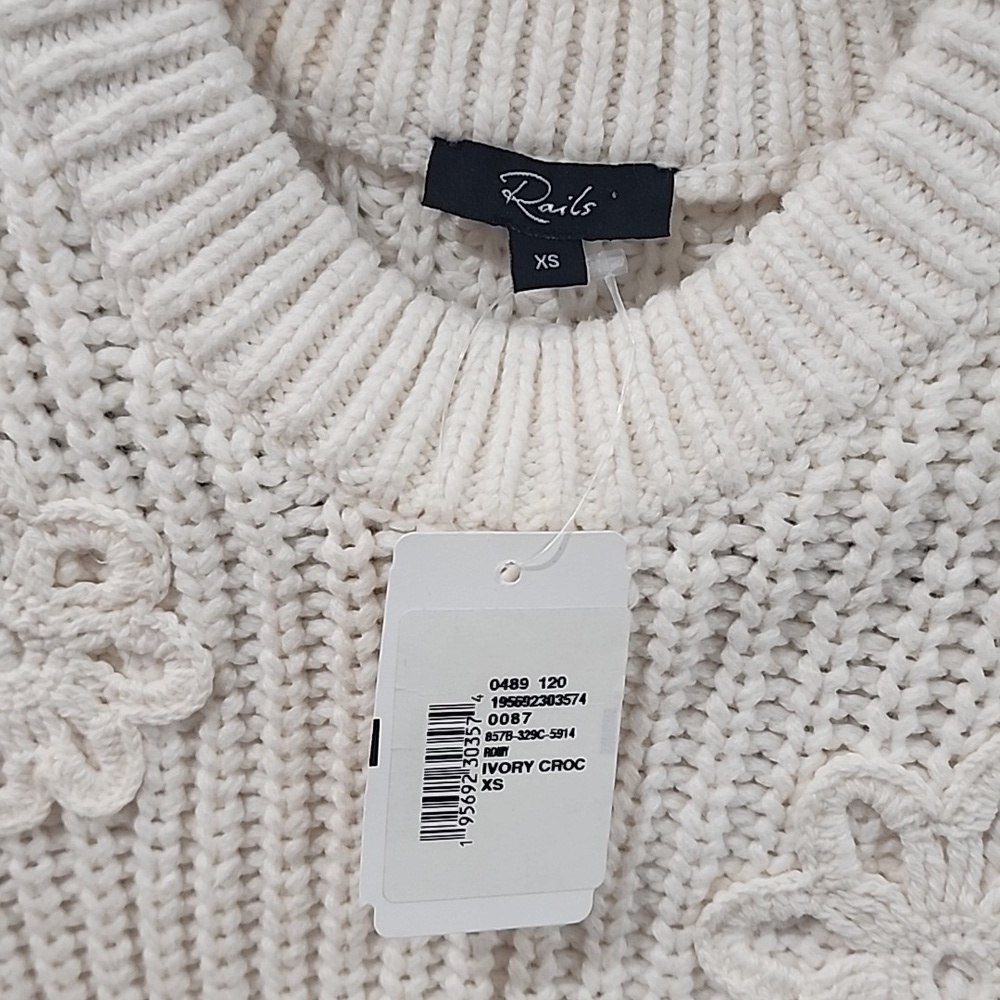 Rails Romy Crochet Daisy Sweater - Picture 8 of 12